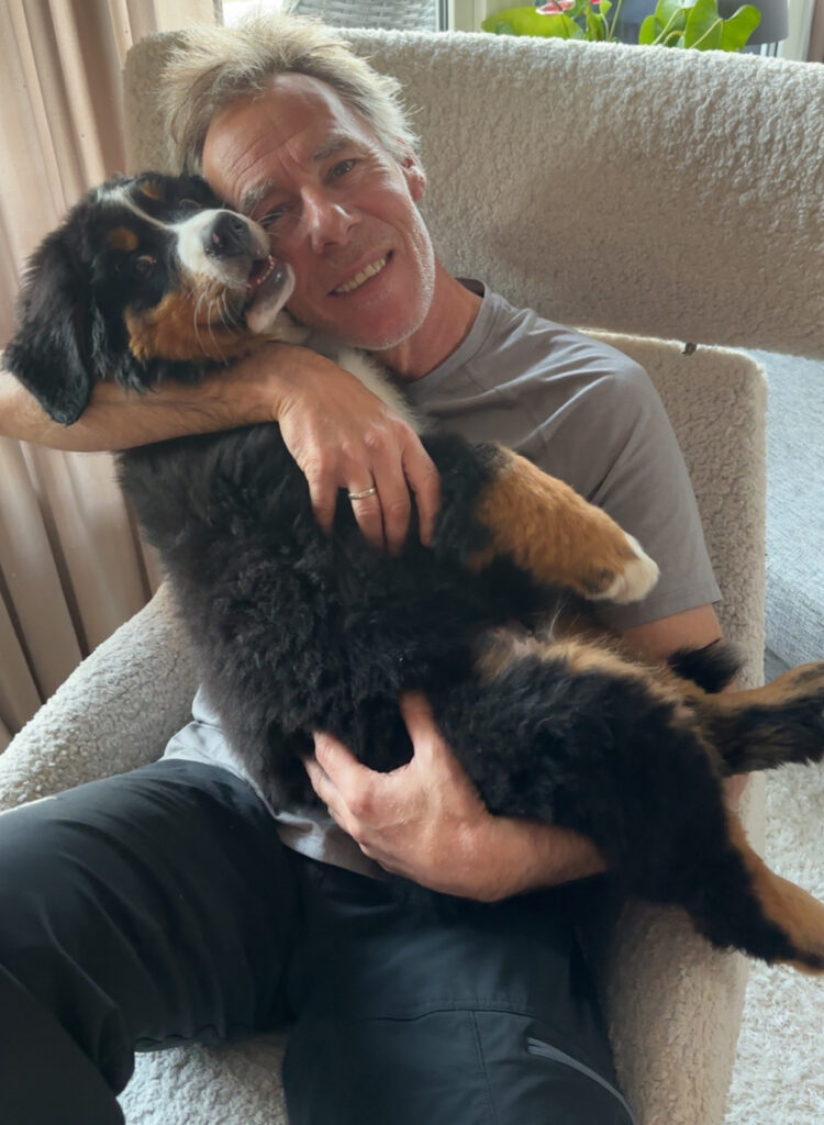 Hundetrener med berner sennenhund Mufasa